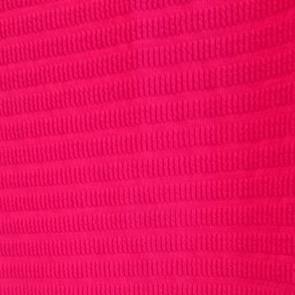 Staccato Fuchsia Tank Top - Picture 2 of 3